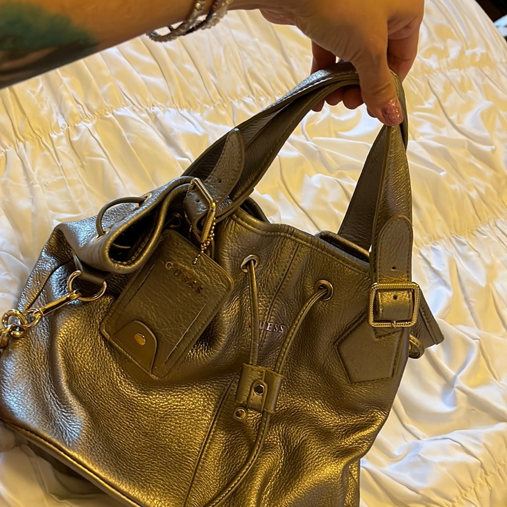 GOLD GUESS BAG